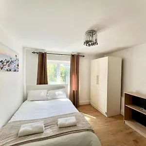  Homestay Holiday In The Heart Of Canary Wharf
