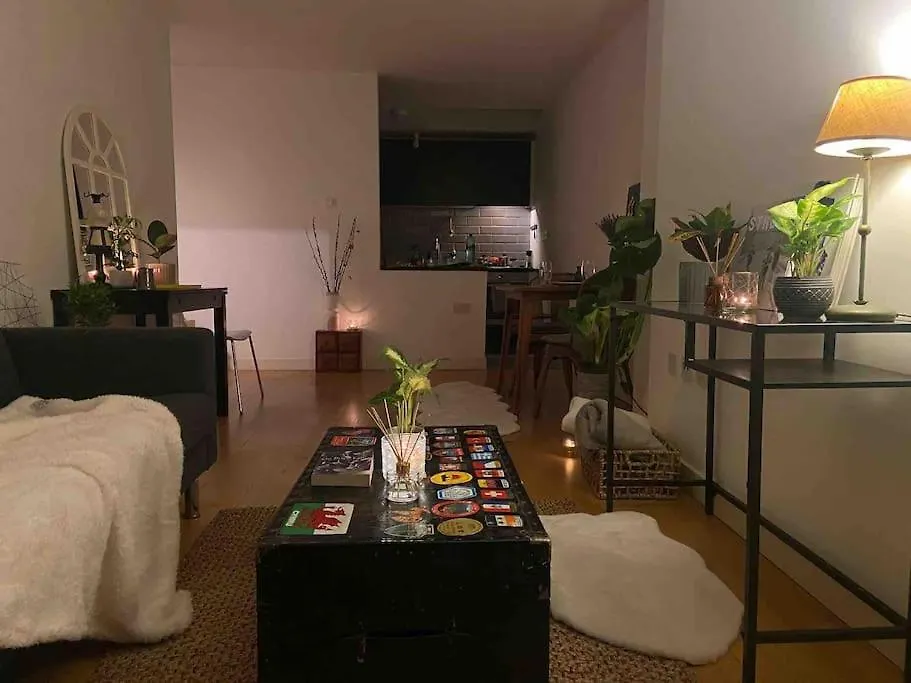 Spitalfields Market Penthouse Flat With Balcony London Apartment